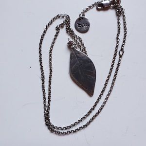 B.U. Jewelry Feather necklace